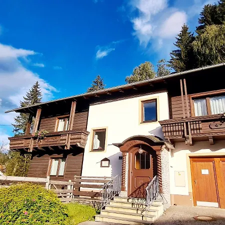 Juri & Hermann 1 Appartement *