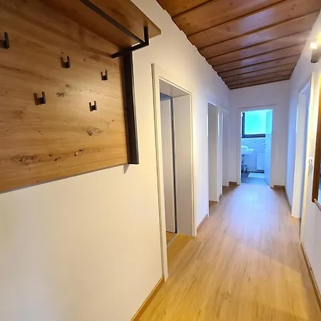 Apartment Juri & Hermann 1 *