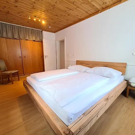 Appartement Juri & Hermann 1 *