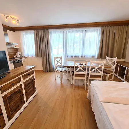 Juri & Hermann 1 Апартаменты