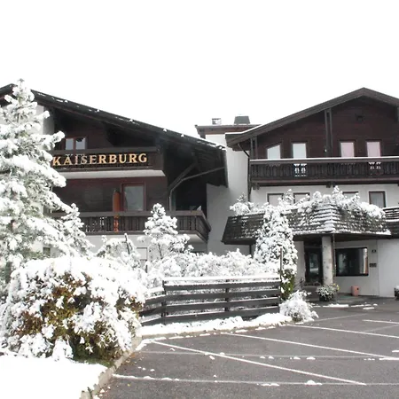 Juri & Hermann 1 Апартаменты