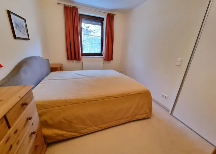 Lägenhet Juri & Hermann 1 *